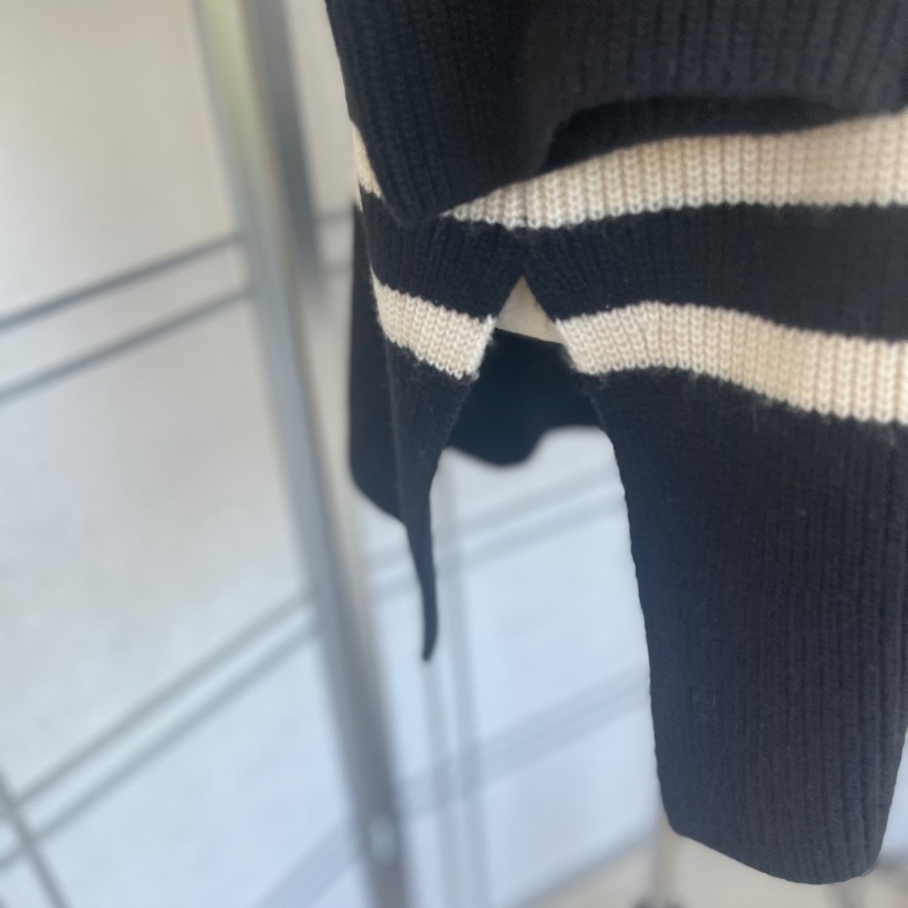 NWT H&M Black/White Oversized Striped Sweater sz M - Picture 4 of 8